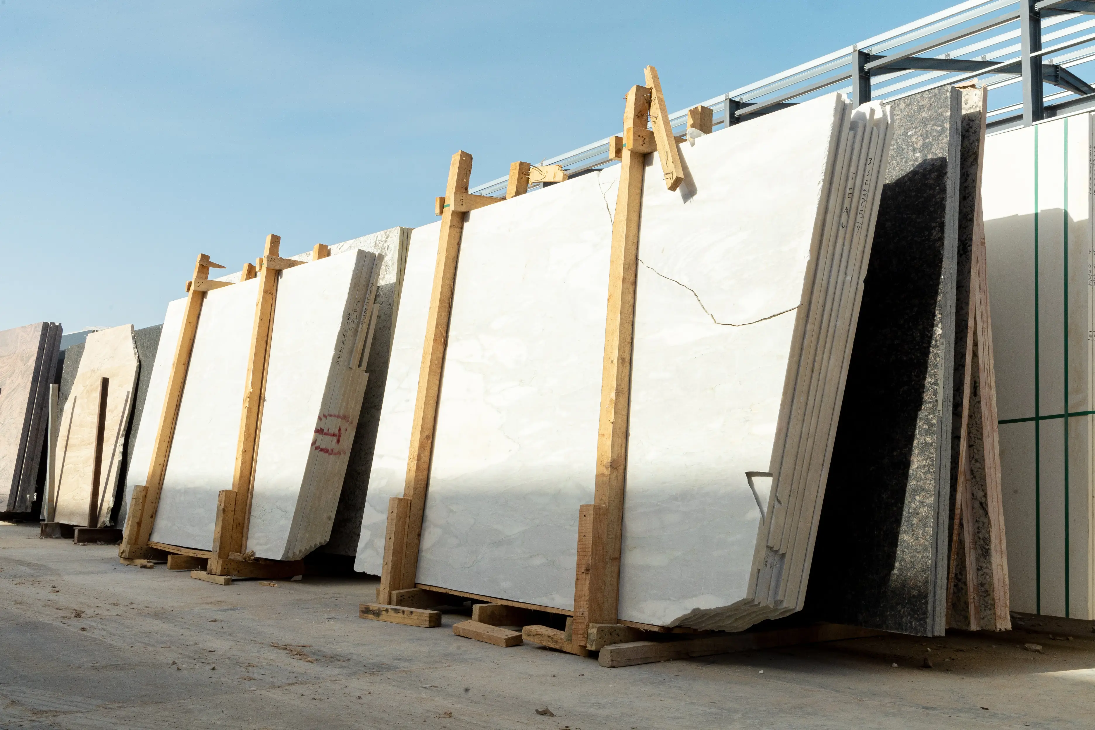 تفاصيل أرضيات رخامية حديثة